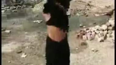 Paki randi strip her cloths outdoor in front police and saying 