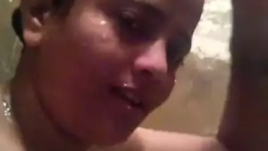 Beautiful Desi Bhabi One More Clip