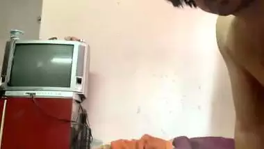 Mature MILF homemade sex with husband friend viral MMS