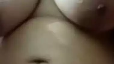 Pakistani aunty showing boobs and pussy