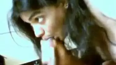Vizag hot chick shreya’s lovely blowjob