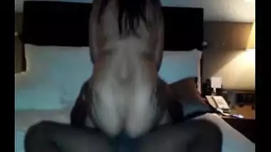 Desi cuckold hubby records as wife rides a black guy