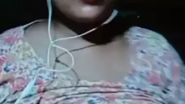 Red lips aunty naked live video call to boyfriend