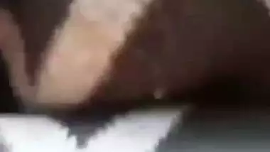 Man fucks shaved pussy in desi outdoor xxx MMS