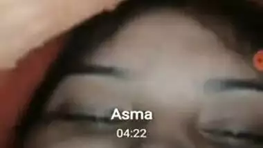 Desi XXX bitch shows her gorgeous boobs and pussy on video call