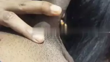 Mature aunt records her blowjob MMS sucking a young dick