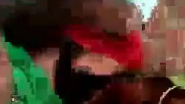 Desi whore drilled outdoors by a group of boyz MMS episode