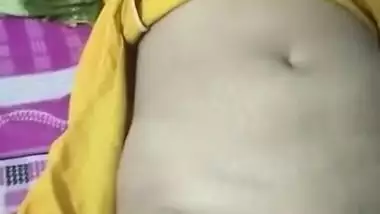 Sexy Yellow Salwar Kameez Bhabhi Blowjob 2 Clips Marge