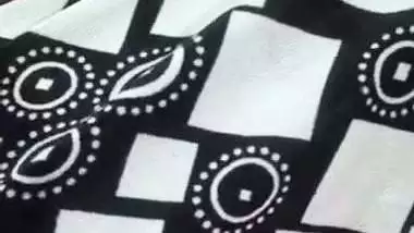 Man enjoys Pakistani video call sex with a milf from Karachi