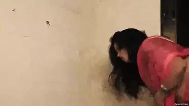 Desi booby aunty huge cleavage show song making