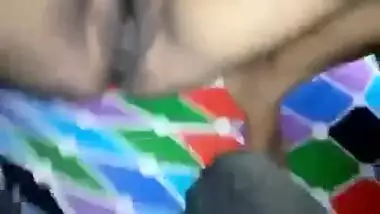 Desi slut runs the risk of divorce after XXX buddy uploads MMS video