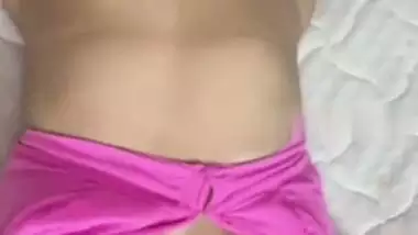 Hot girl blouse removed and nude body showing viral selfie