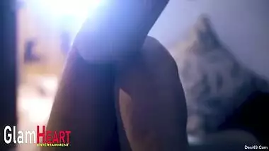Sexy Desi teen teases XXX fans never taking her titties out of bra