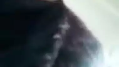 Cute Desi whore is fucked by XXX lover on the backseat of his car