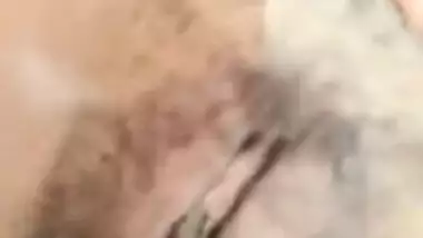Naked Desi seductress reveals her XXX tits and slit for hot MMS vid