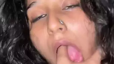 Sexy babe rides like a pornstar in Indian xxx MMS