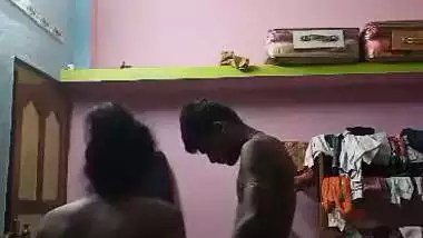 The guy fucks his desi stepsister in a Telugu sex video