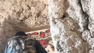 Pashto bhabhi fuck in standing position in rock house
