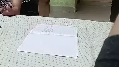 Daughter recording mom nude body viral dress change