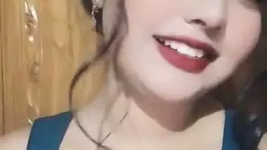 Chubby Bangladeshi big boobs showing at night on live call