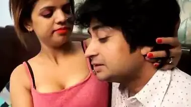 Desi punjabi sizzling hot kissing and sex video with her neighbor lover