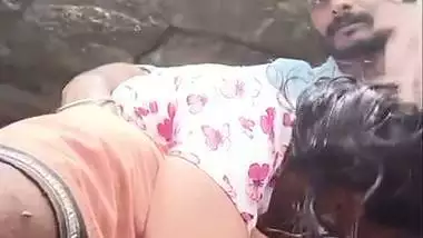 Tamil outdoor sex of a girl sucking lover’s dick