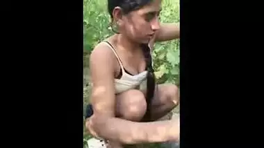 Sexy Desi Amateur Haryana Girl Outdoor MMS