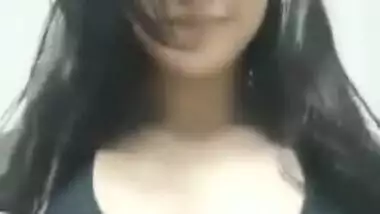 Indian pulls her bra up and flaunt natural sex twins with XXX nipples