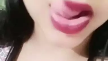 Huge boobs showing gorgeous girl fingering video