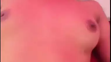 Guy bangs his 19-year-old dehati GF in a hotel room