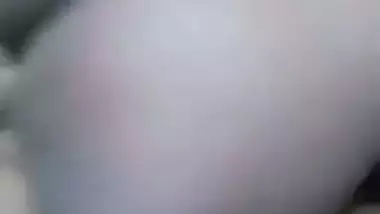 Desi slut is penetrated by Bengali Boudi husband in amateur XXX video