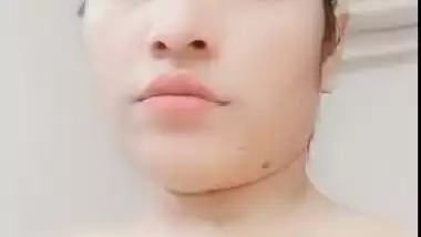 Bengali boudi pussy rubbing after nude bath selfie