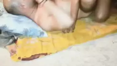 Amateur XXX clip of chubby Desi wife cheating on hubby with neighbor