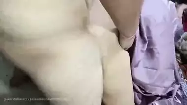 Indian uncle did hardcore anal fucking on the pretext of leaving his wife's best friend in the party