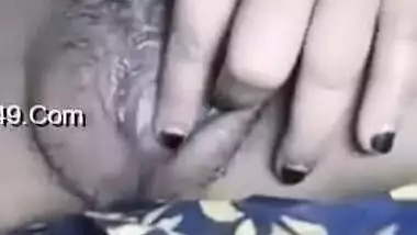 Today Exclusive- Horny Desi Girl Showing Hr Boobs And Fingering On Video Call Part 1