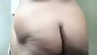 Telugu lady sucks a dick and enjoys standing sex