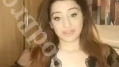 Desi Babe Kenisha Awasthi New Live