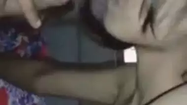 Extremely Cute Babe Remove Condom & Put Inside Pussy and Start Sucking Hindi Talking