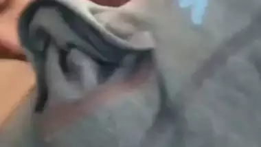 Cute bhabhi sucking dick of devar in viral incest sex