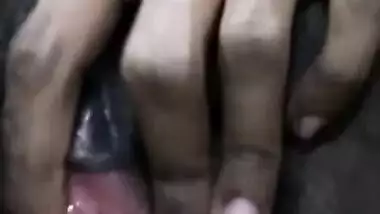 Horny desi girl fingering her hairy pussy and showing boobs to lover