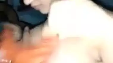 Amateur Desi bhabhi wearing new bra while devar recording n squeezing her boobs