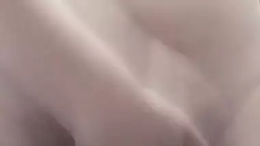 Paki GF Fingering Asshole