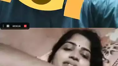 Today Exclusive- Desi Bhabhi Showing Her Boobs To Lover On Video Call Part 2