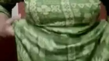 Green dress is thrown away and Desi sex model stay naked in XXX show