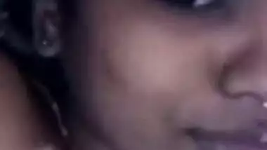 Today Exclusive- Desi Tamil Girl Showing Her Boobs And Pussy On Video Call Part 1