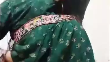 Big tits Bengali sex horny girl topless viral clip