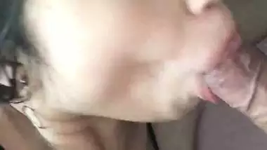 A rich and sexy Pokhara girl gives a Nepali blowjob