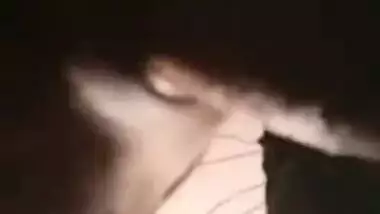 Desi MILF demonstrates XXX pussy to horny stud who fucks it standing up