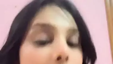 Indian nude girl shows her hot and sexy body on camera