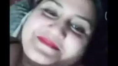 Unfaithful Married Desi Beautiful Bhabi From Narayanganj Showing On video Call With Lover